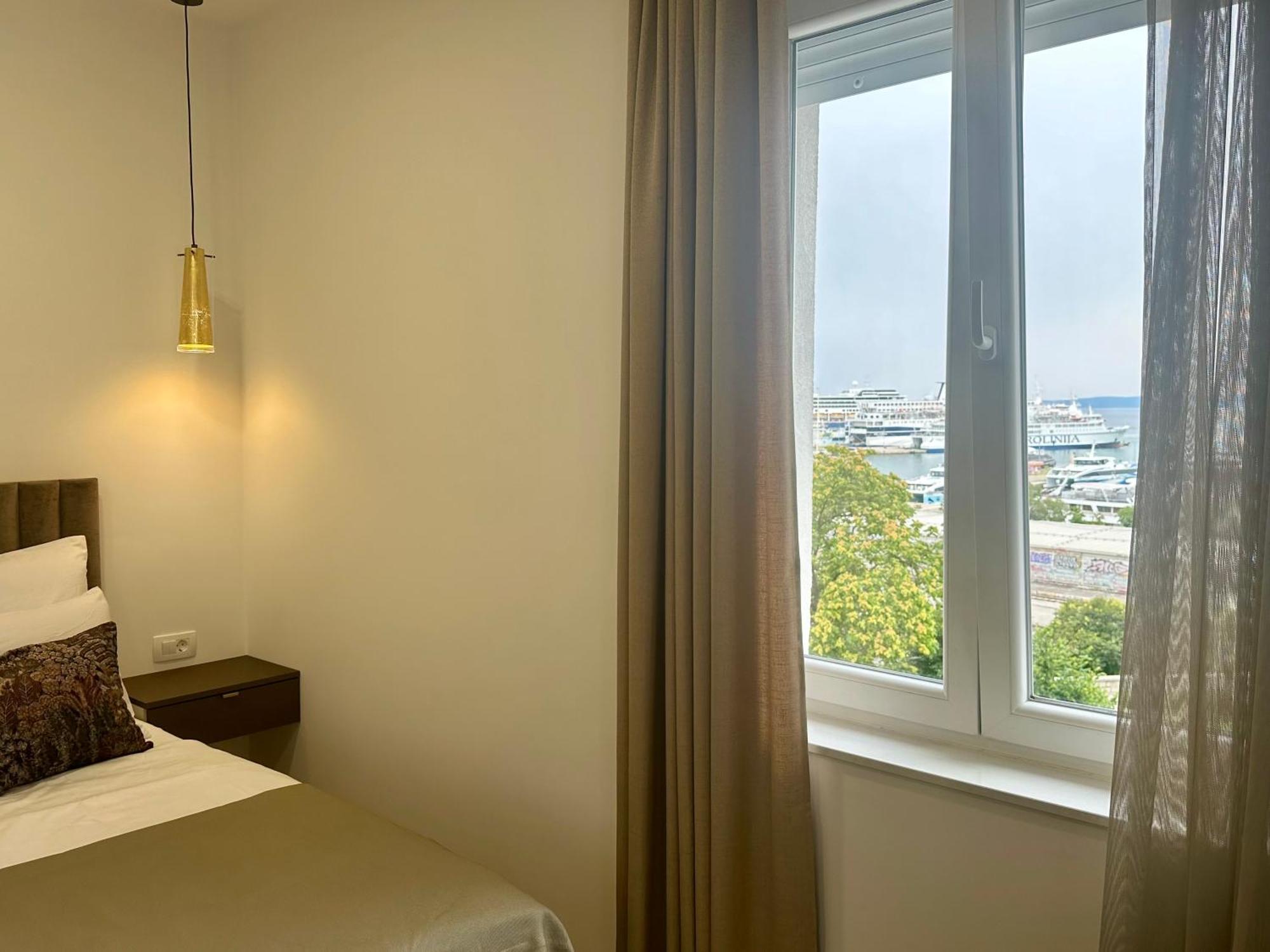 Mariani Luxury Rooms In Center Split Dış mekan fotoğraf